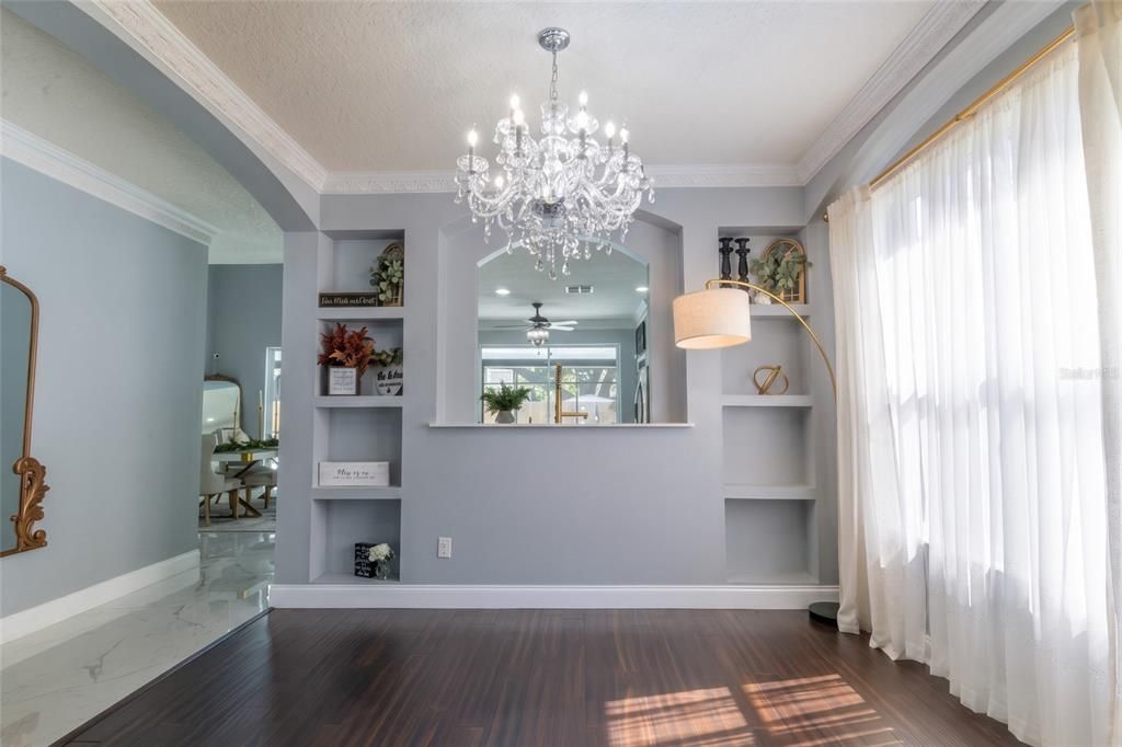 For Sale: $730,000 (5 beds, 5 baths, 2821 Square Feet)