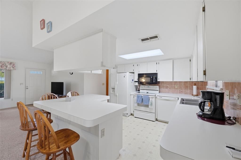 На продажу: $290,000 (3 спален, 2 ванн, 1351 Квадратных фут)