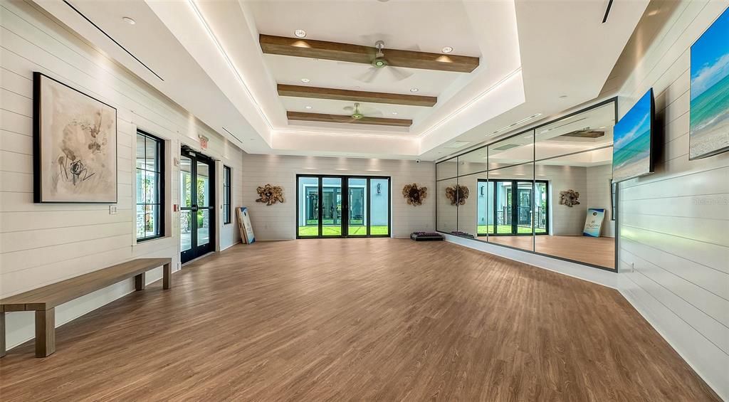 En Venta: $399,900 (3 camas, 2 baños, 2136 Pies cuadrados)