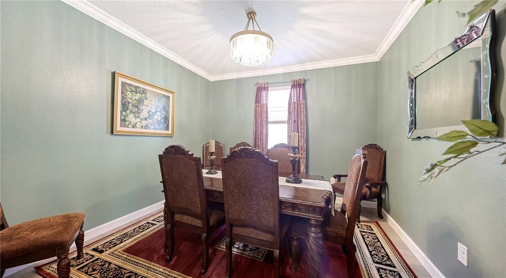 En Venta: $399,900 (3 camas, 2 baños, 2136 Pies cuadrados)