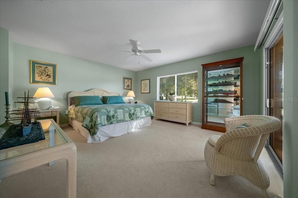 For Sale: $269,000 (2 beds, 2 baths, 1602 Square Feet)
