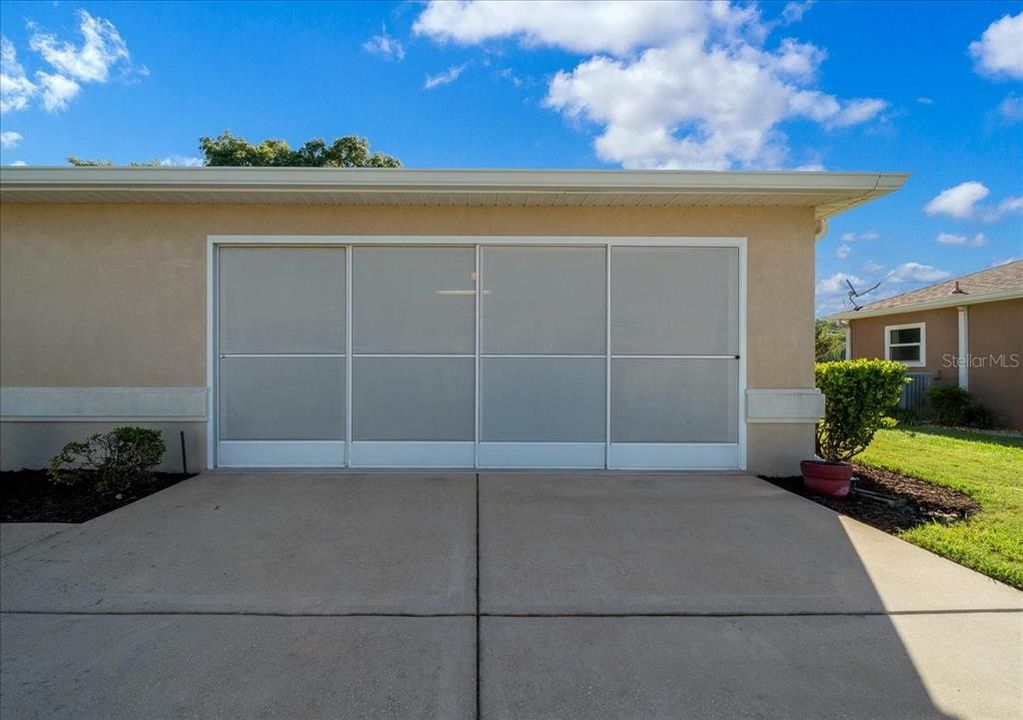 For Sale: $269,000 (2 beds, 2 baths, 1602 Square Feet)