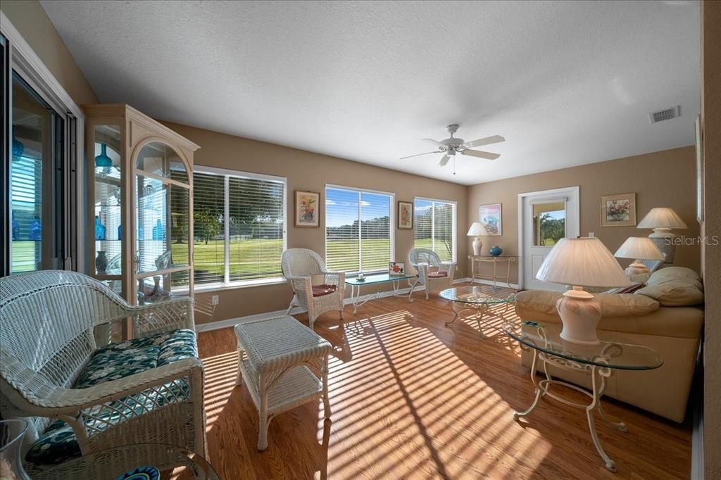 For Sale: $269,000 (2 beds, 2 baths, 1602 Square Feet)