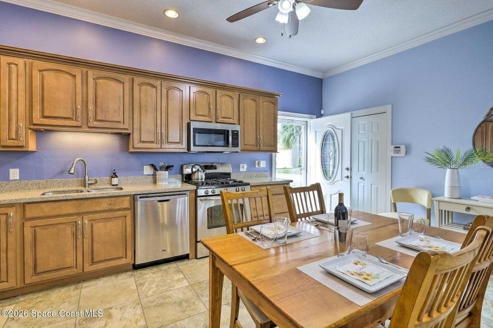 En Venta: $319,900 (1 camas, 1 baños, 936 Pies cuadrados)