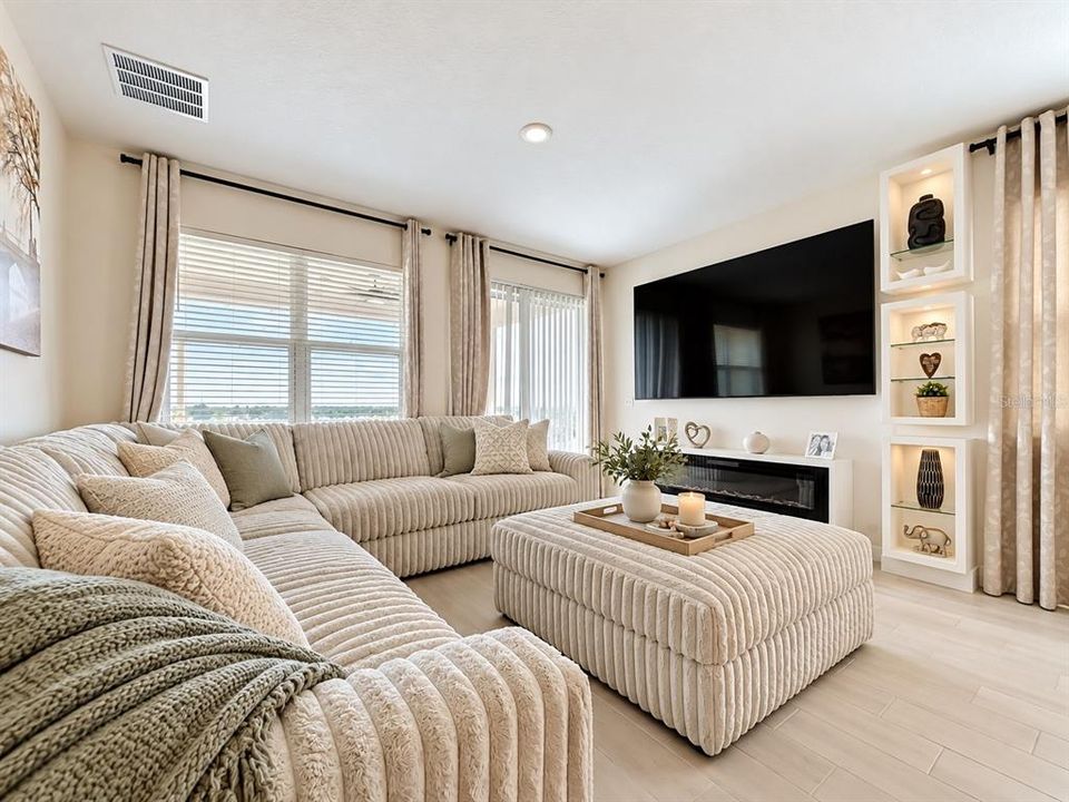 В аренду: $2,595 (4 спален, 2 ванн, 2132 Квадратных фут)