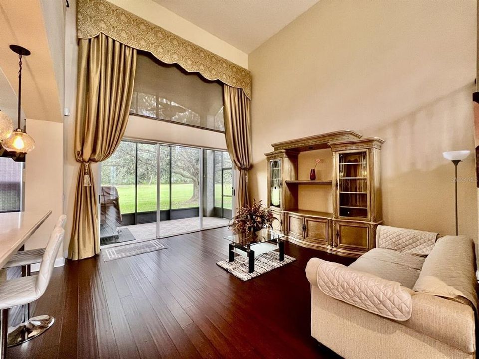 В аренду: $2,600 (3 спален, 2 ванн, 2829 Квадратных фут)