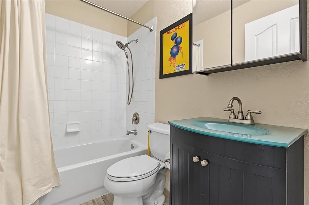 For Sale: $539,900 (4 beds, 2 baths, 1665 Square Feet)