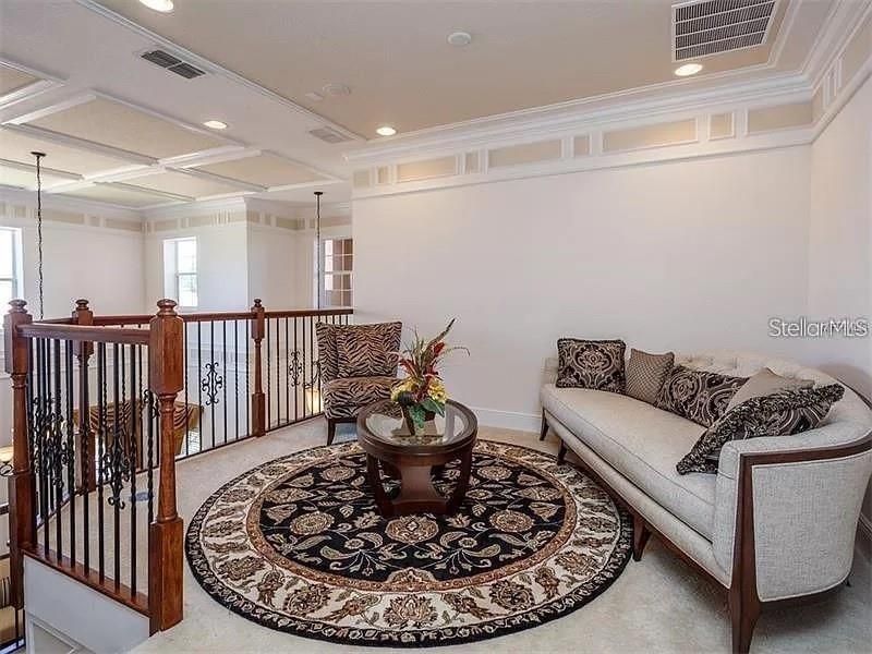 В аренду: $3,300 (5 спален, 4 ванн, 3741 Квадратных фут)