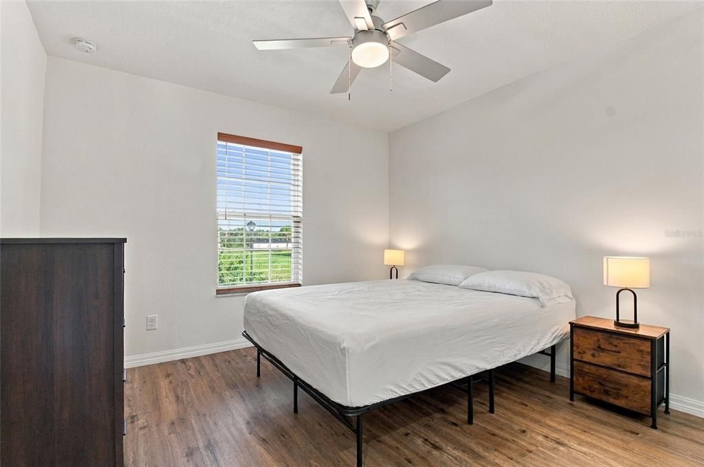 For Sale: $200,000 (2 beds, 2 baths, 1100 Square Feet)