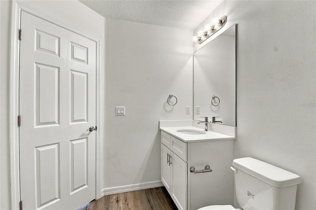 For Sale: $200,000 (2 beds, 2 baths, 1100 Square Feet)