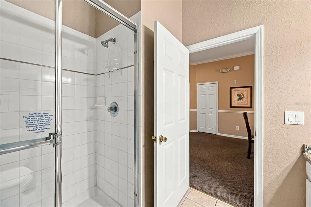 En Venta: $184,900 (3 camas, 2 baños, 1227 Pies cuadrados)