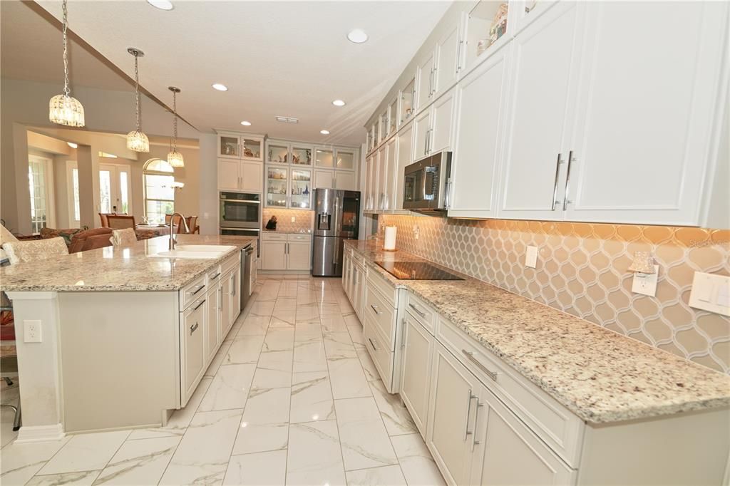 For Sale: $895,000 (4 beds, 3 baths, 2972 Square Feet)
