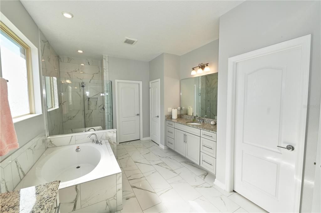 For Sale: $895,000 (4 beds, 3 baths, 2972 Square Feet)