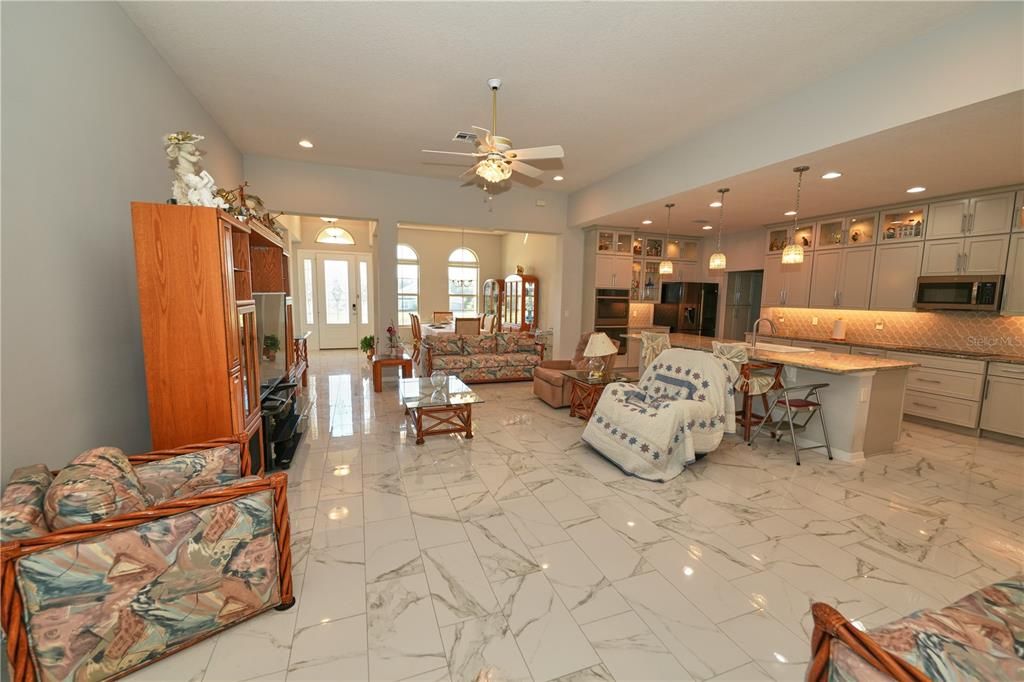 For Sale: $895,000 (4 beds, 3 baths, 2972 Square Feet)