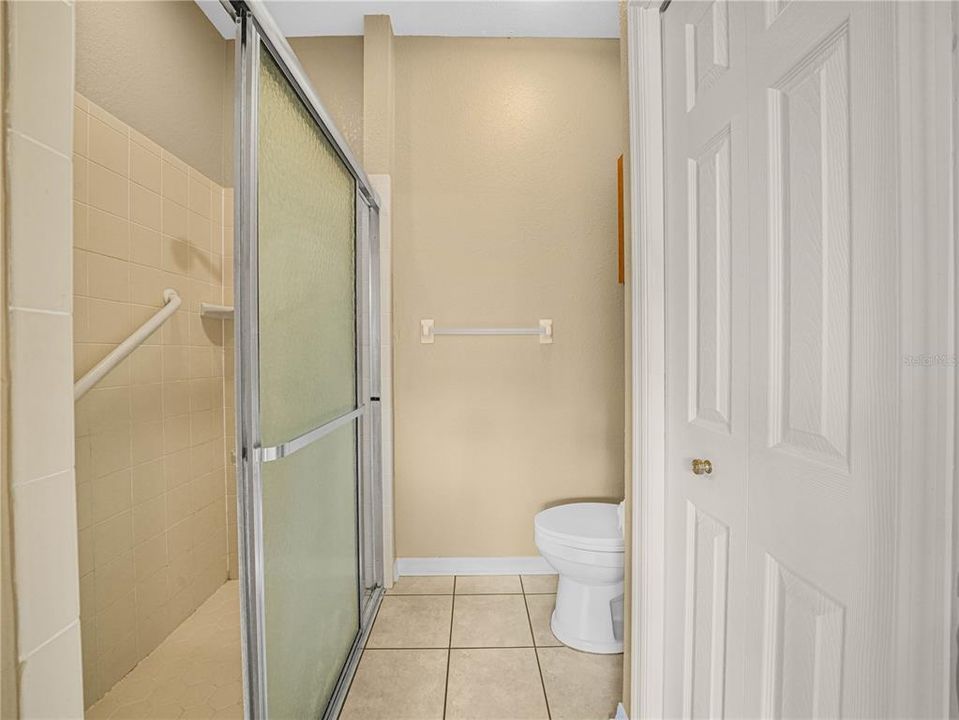 На продажу: $369,000 (3 спален, 2 ванн, 1847 Квадратных фут)