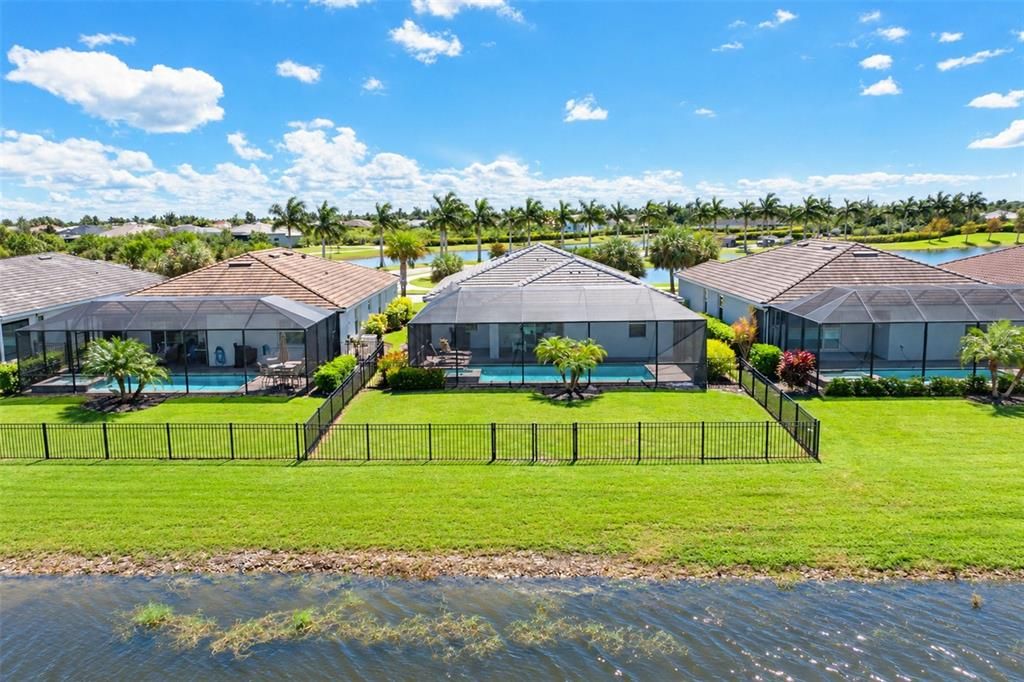 На продажу: $439,900 (3 спален, 2 ванн, 1672 Квадратных фут)