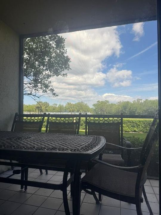 For Sale: $199,000 (2 beds, 2 baths, 1050 Square Feet)