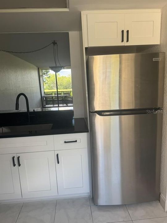 For Sale: $199,000 (2 beds, 2 baths, 1050 Square Feet)