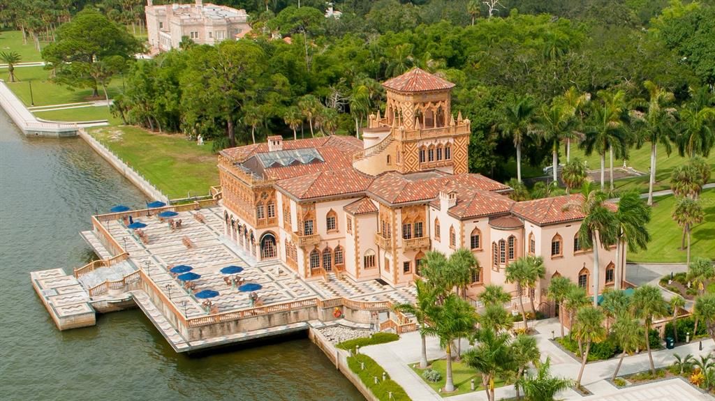 En Venta: $1,399,000 (3 camas, 3 baños, 2760 Pies cuadrados)