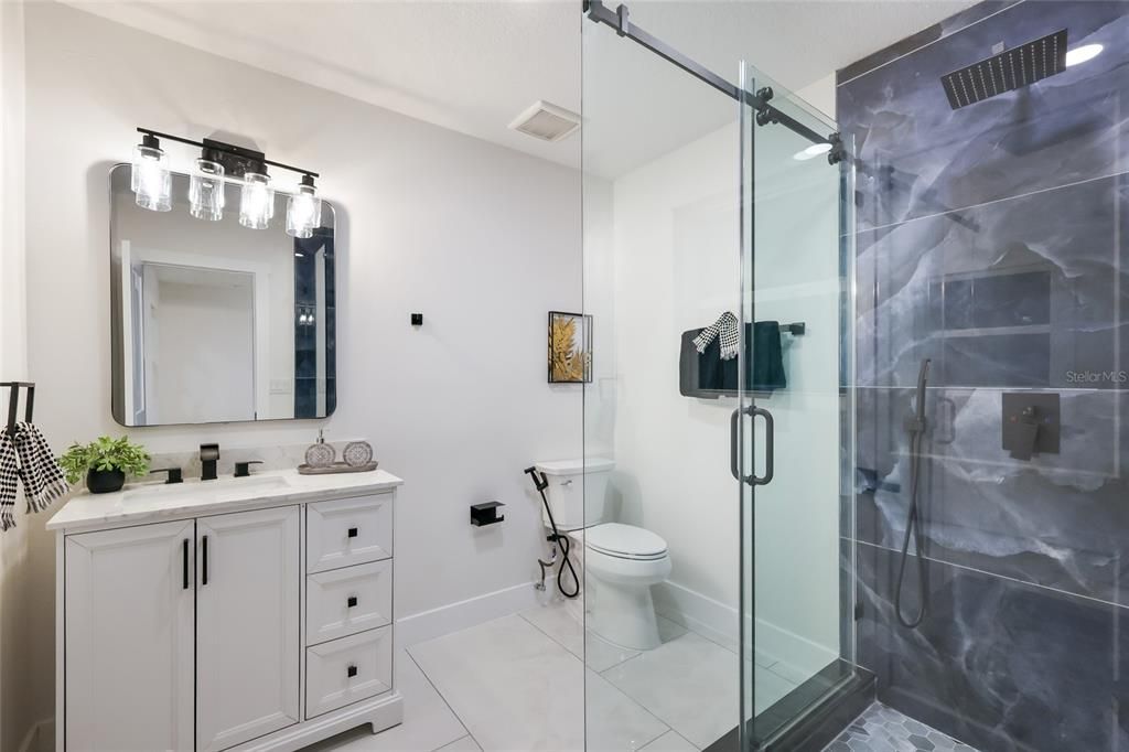 En Venta: $1,399,000 (3 camas, 3 baños, 2760 Pies cuadrados)