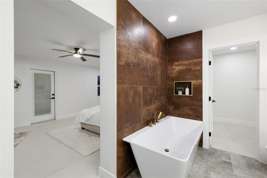 En Venta: $1,399,000 (3 camas, 3 baños, 2760 Pies cuadrados)