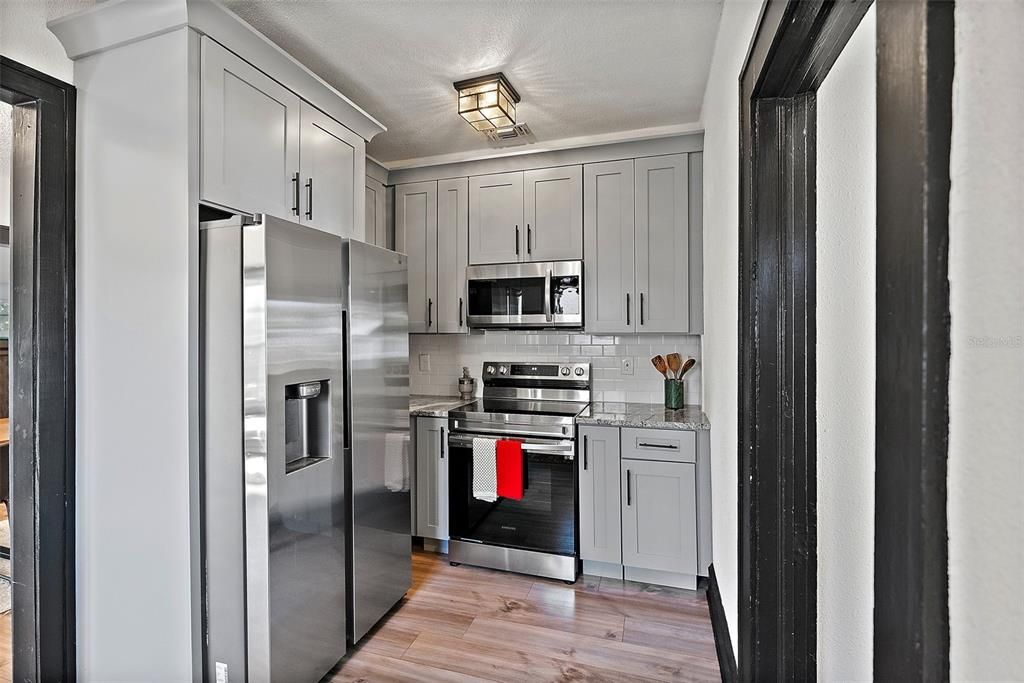 В аренду: $4,500 (3 спален, 2 ванн, 1228 Квадратных фут)