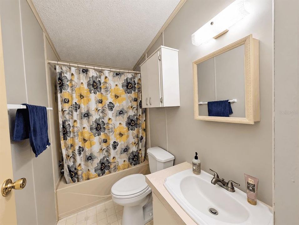 En Venta: $129,900 (2 camas, 2 baños, 828 Pies cuadrados)