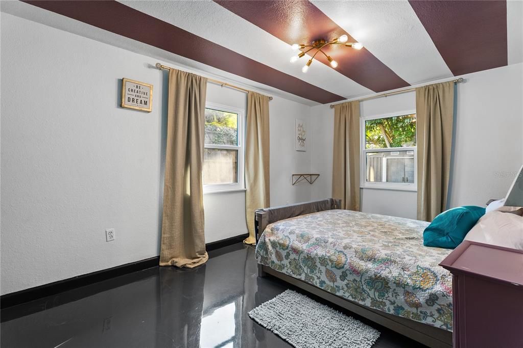 На продажу: $365,000 (3 спален, 1 ванн, 1081 Квадратных фут)