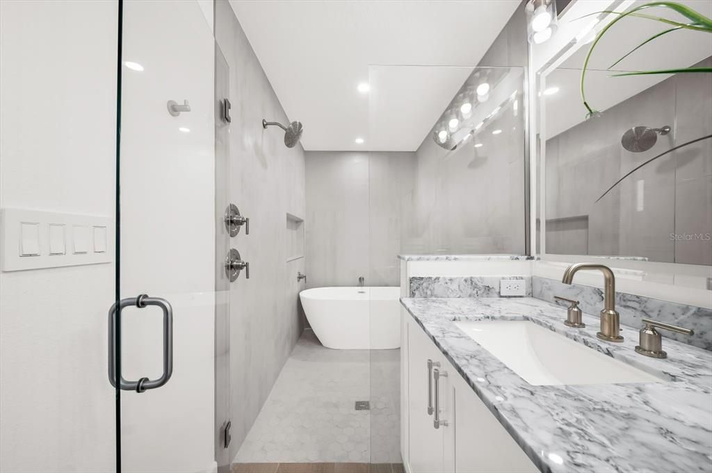 En Venta: $1,199,000 (3 camas, 2 baños, 1781 Pies cuadrados)