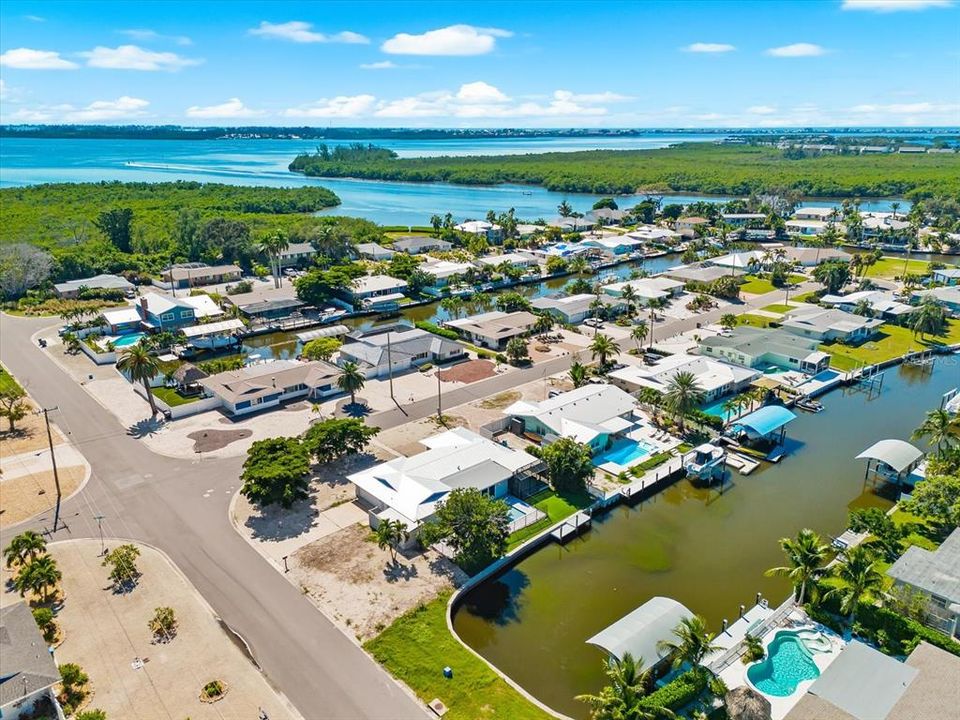En Venta: $1,199,000 (3 camas, 2 baños, 1781 Pies cuadrados)