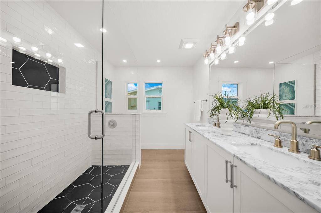 En Venta: $1,199,000 (3 camas, 2 baños, 1781 Pies cuadrados)