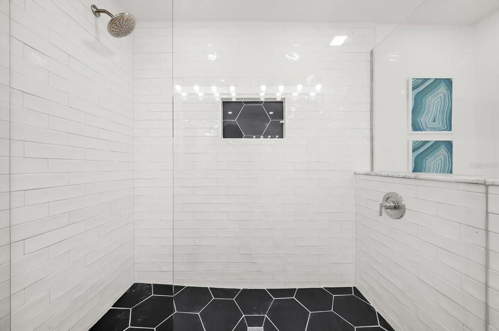 En Venta: $1,199,000 (3 camas, 2 baños, 1781 Pies cuadrados)