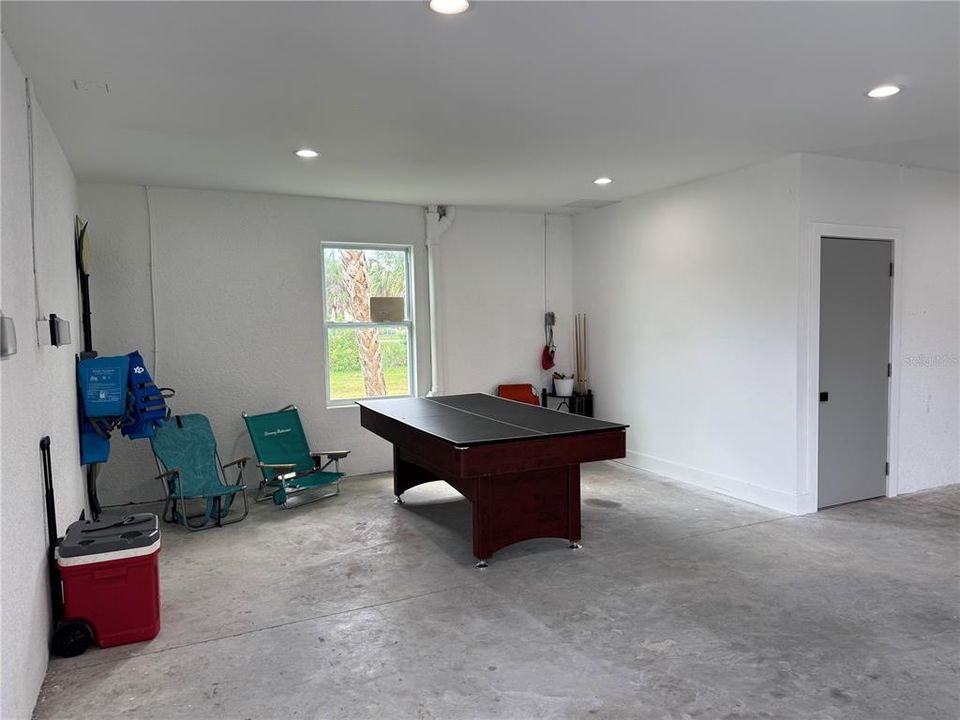 En Venta: $925,000 (4 camas, 3 baños, 2900 Pies cuadrados)