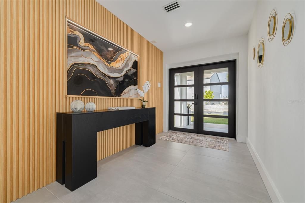 En Venta: $925,000 (4 camas, 3 baños, 2900 Pies cuadrados)