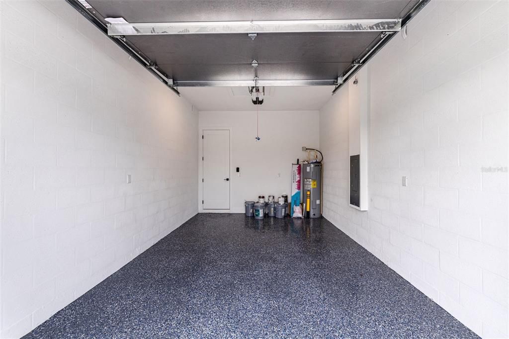 En Venta: $695,000 (4 camas, 3 baños, 2341 Pies cuadrados)