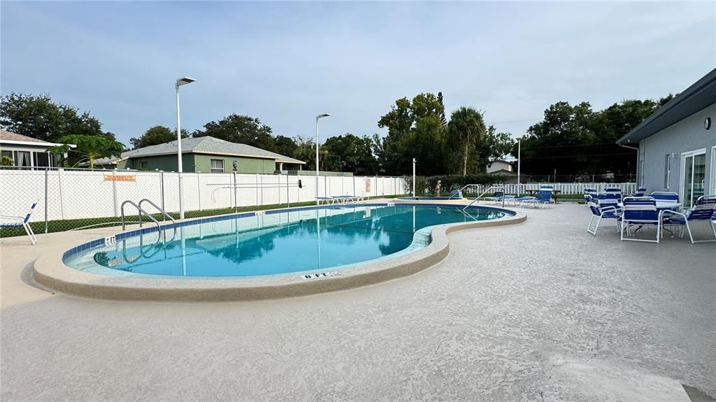 For Rent: $1,175 (1 beds, 1 baths, 670 Square Feet)