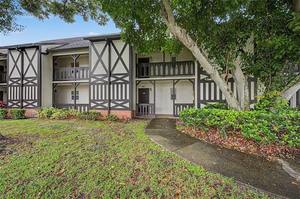 For Sale: $89,000 (1 beds, 1 baths, 550 Square Feet)