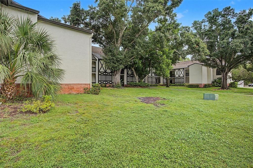 For Sale: $89,000 (1 beds, 1 baths, 550 Square Feet)