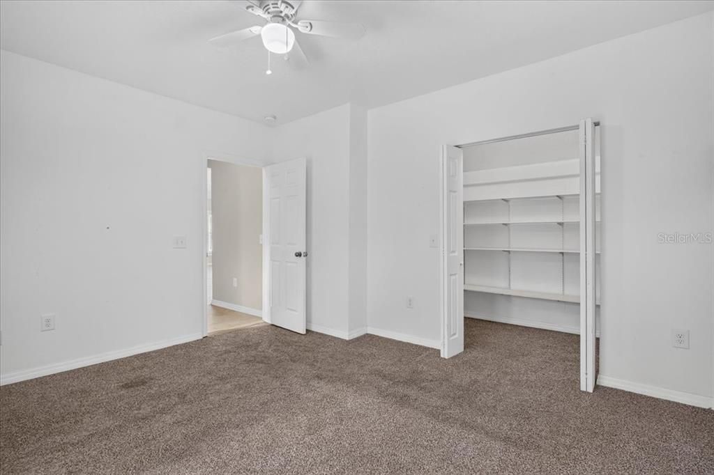 For Sale: $299,000 (3 beds, 2 baths, 1372 Square Feet)