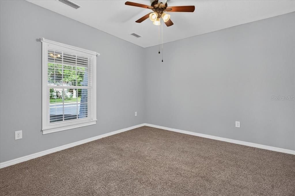 For Sale: $299,000 (3 beds, 2 baths, 1372 Square Feet)