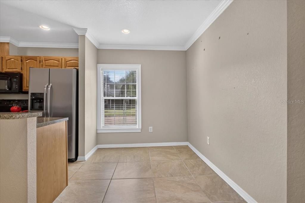 For Sale: $299,000 (3 beds, 2 baths, 1372 Square Feet)