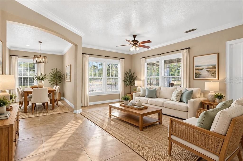 For Sale: $299,000 (3 beds, 2 baths, 1372 Square Feet)