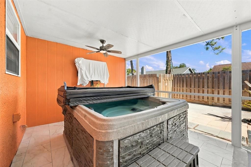 На продажу: $425,000 (3 спален, 2 ванн, 1328 Квадратных фут)