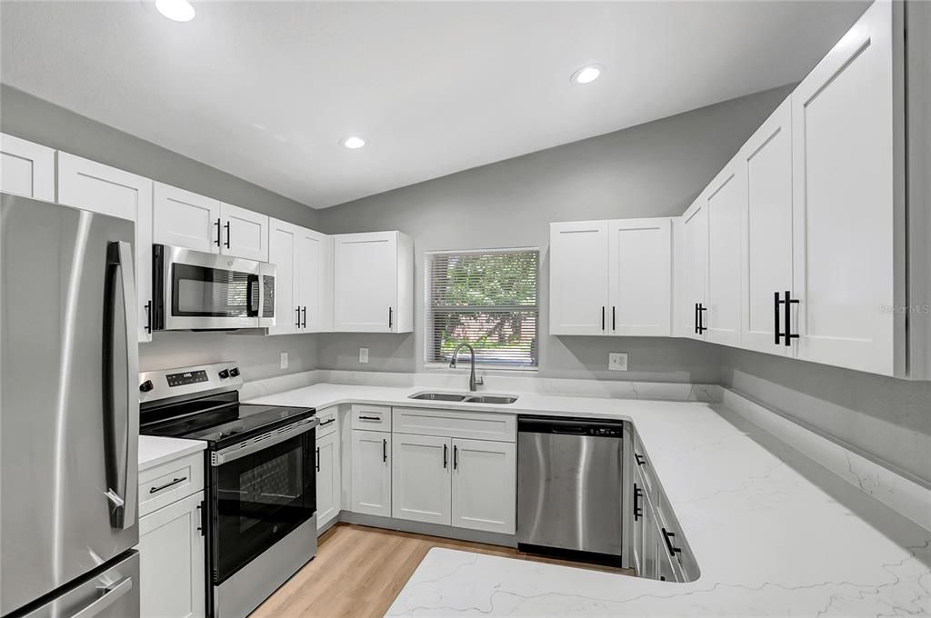 En Venta: $389,900 (3 camas, 2 baños, 1707 Pies cuadrados)