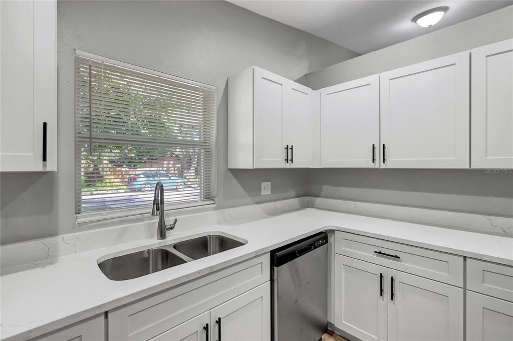 En Venta: $389,900 (3 camas, 2 baños, 1707 Pies cuadrados)