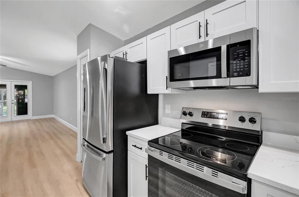 En Venta: $389,900 (3 camas, 2 baños, 1707 Pies cuadrados)