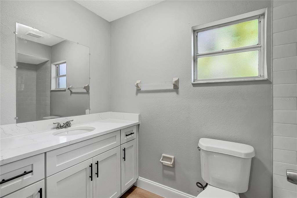 En Venta: $389,900 (3 camas, 2 baños, 1707 Pies cuadrados)