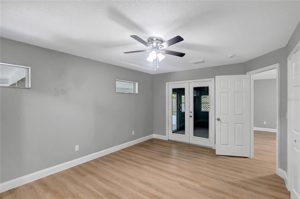 En Venta: $389,900 (3 camas, 2 baños, 1707 Pies cuadrados)
