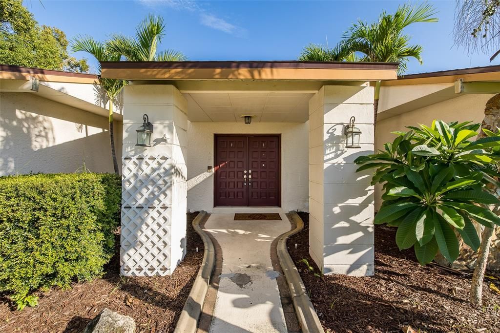 For Sale: $275,000 (3 beds, 2 baths, 2124 Square Feet)
