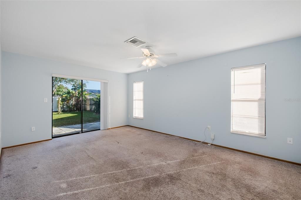 For Sale: $275,000 (3 beds, 2 baths, 2124 Square Feet)